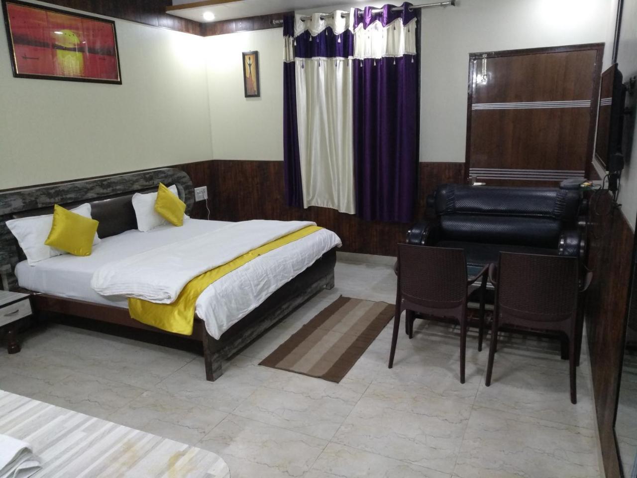 Rb宫殿酒店 Dhaulpur 外观 照片